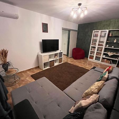 Casa Cartilor - House Of Book'S Apartment Bucureşti Ngoại thất bức ảnh